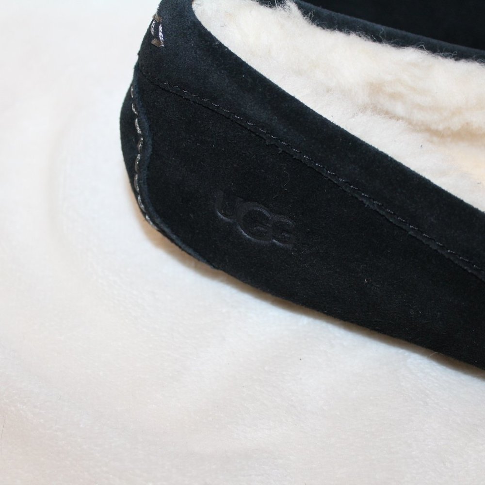 NEW UGG WOMEN'S ANSLEY SUEDE SHEARLING LINED MOCCASSIN SLIPPERS BLACK - Picture 4 of 6